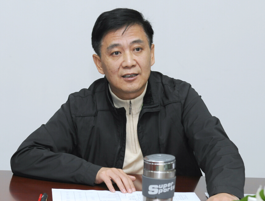 方玮峰，变化中的勇者，新职务上的励志典范